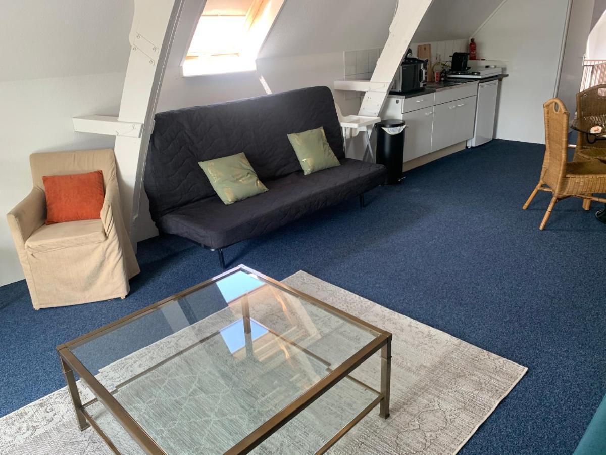 Pakhuis Aan De Haven - Bakboord Zierikzee Exterior foto